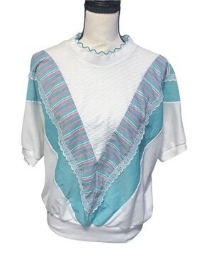 Act III Vintage 90S Lace Crochet Knit W Stripped Detail Batwing Style Blouse
